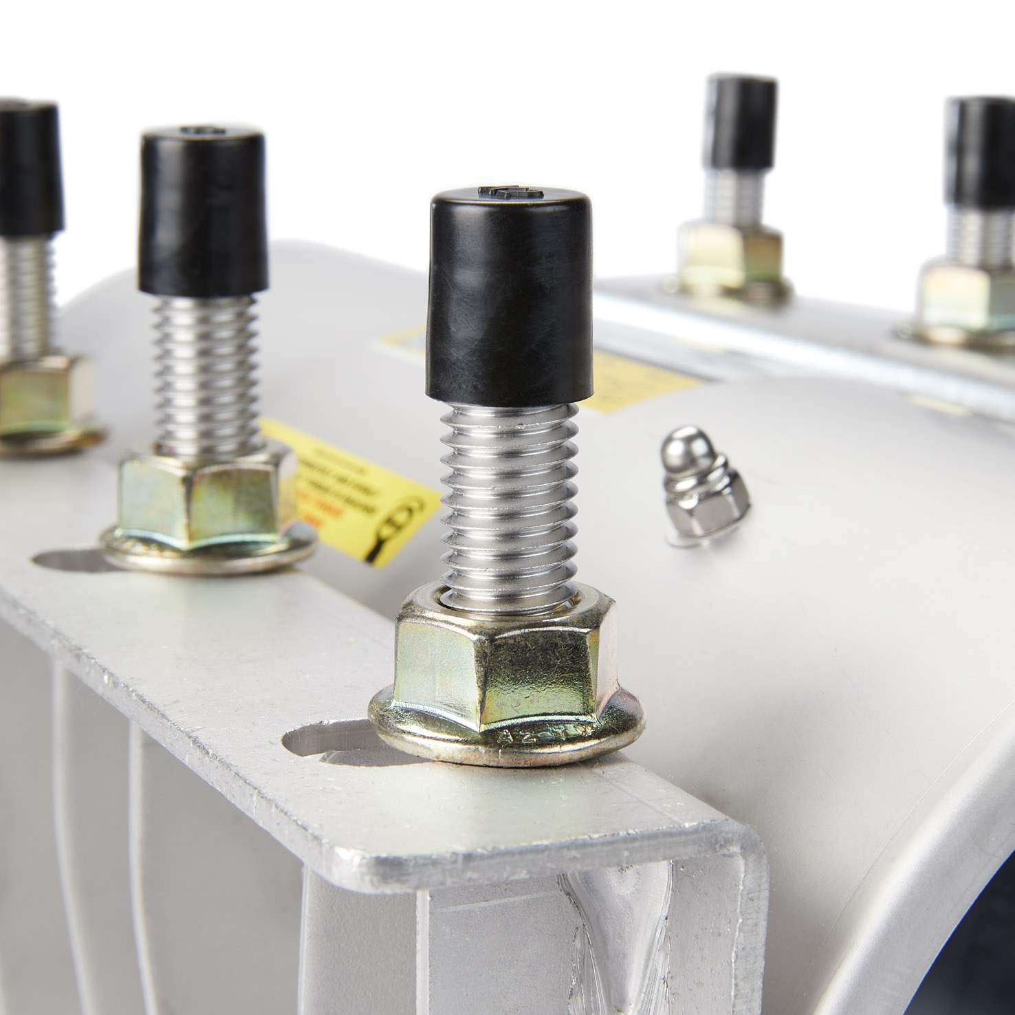 OX-detail-flanged-nut